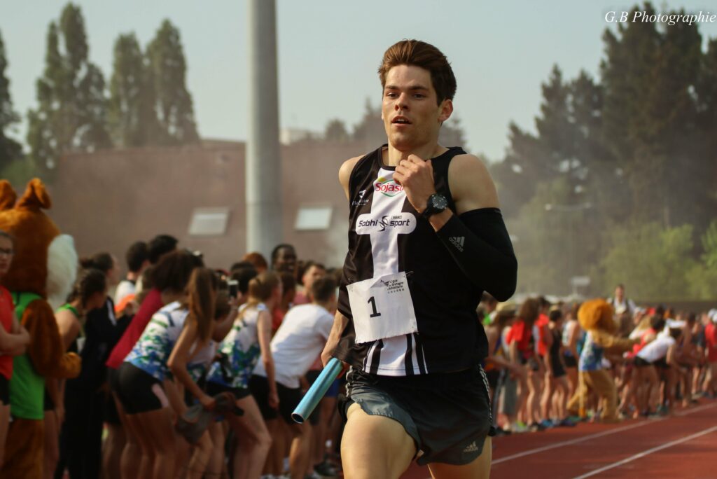 Victor, étudiant en Licence, champion d’Europe junior du 400 m haies